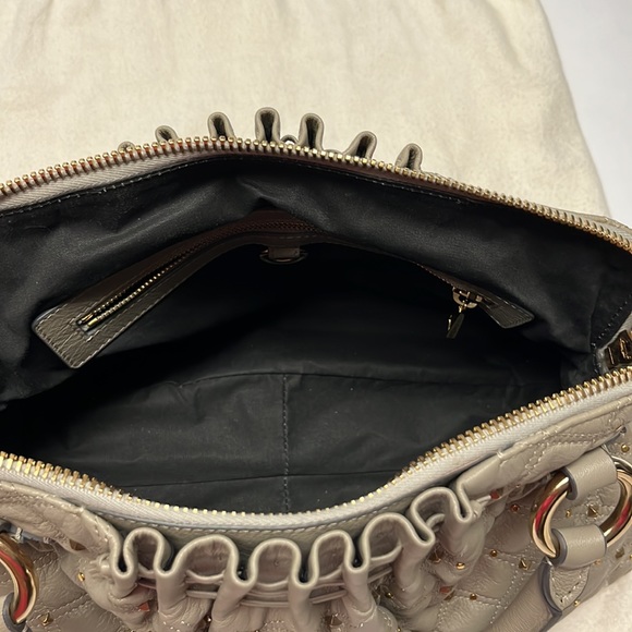 Marc Jacobs gray quilted leather bag with gold studs - Picture 9 of 11